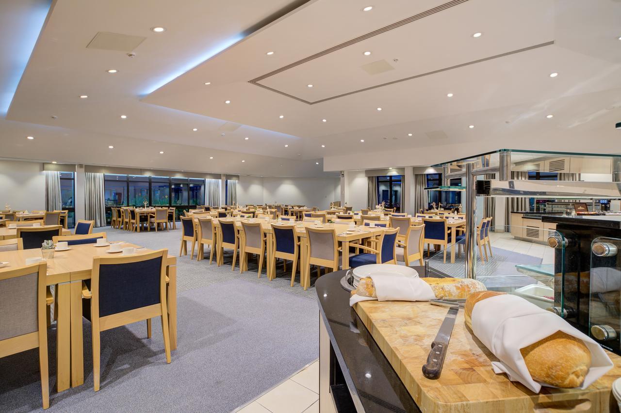 Warwick Conferences - Radcliffe Hotell Coventry Exteriör bild