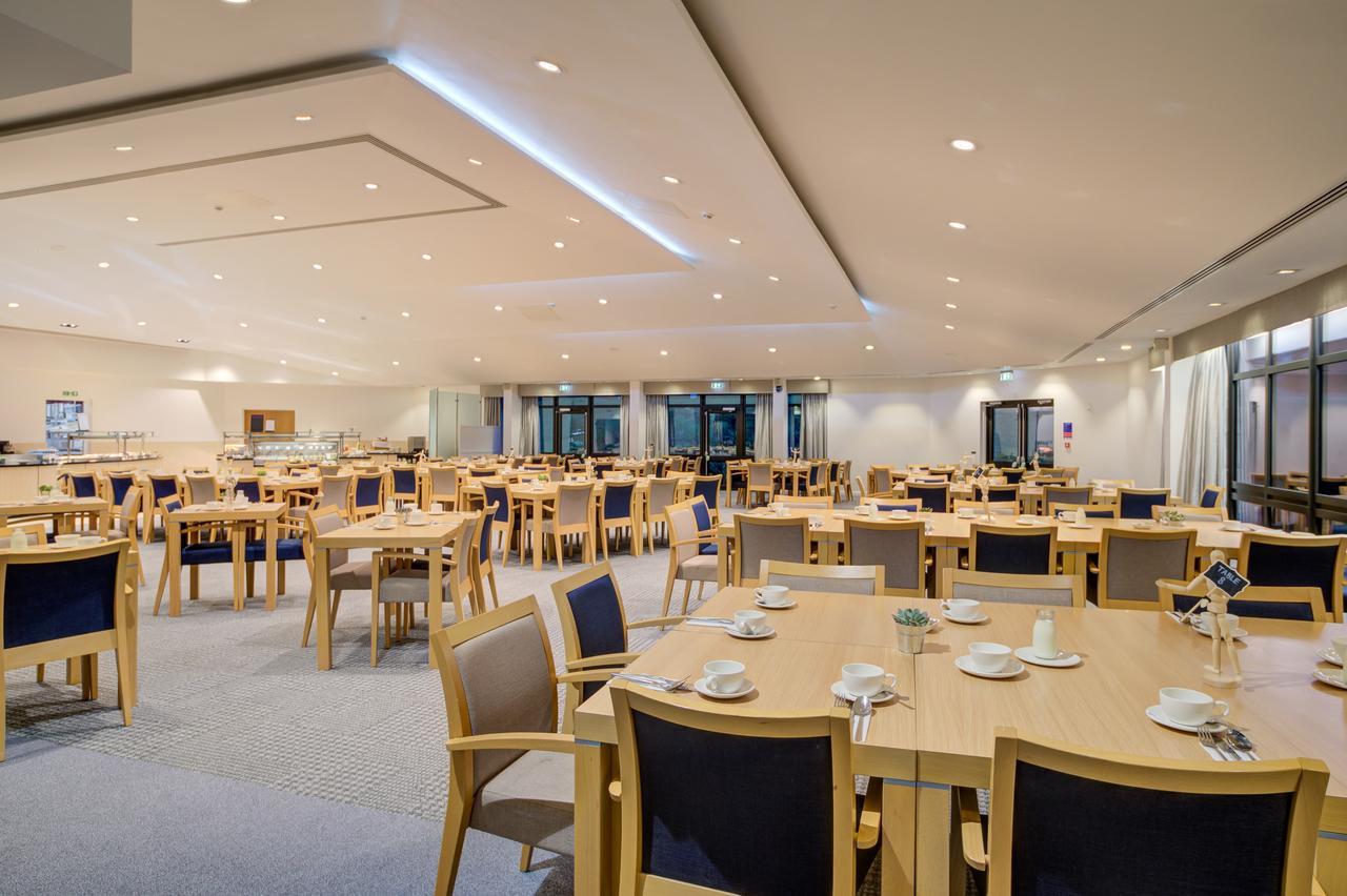 Warwick Conferences - Radcliffe Hotell Coventry Exteriör bild